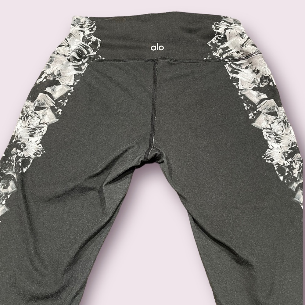 Alo Yoga Leggings - Picture 4 of 6
